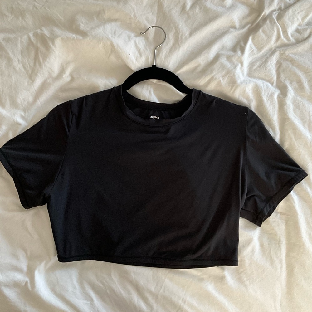 SKIMS Fits Everybody Super Cropped T-Shirt